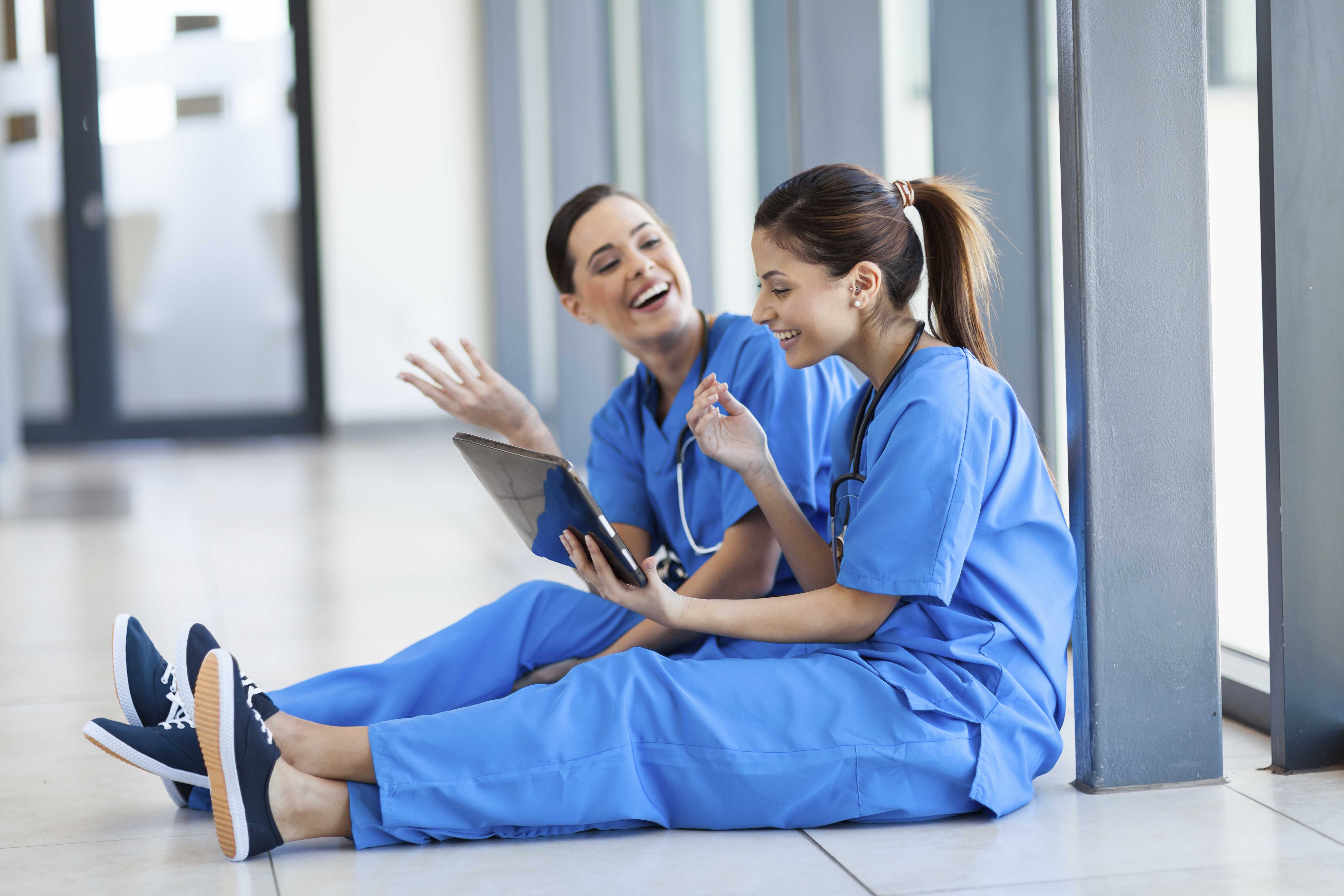 Travel Nursing Benefits: Plains Medical Staffing